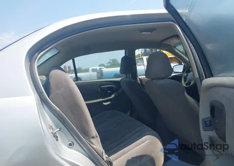 2001 Chevrolet Malibu z USA, uszkodzony, nr VIN 1G1ND52J216276667